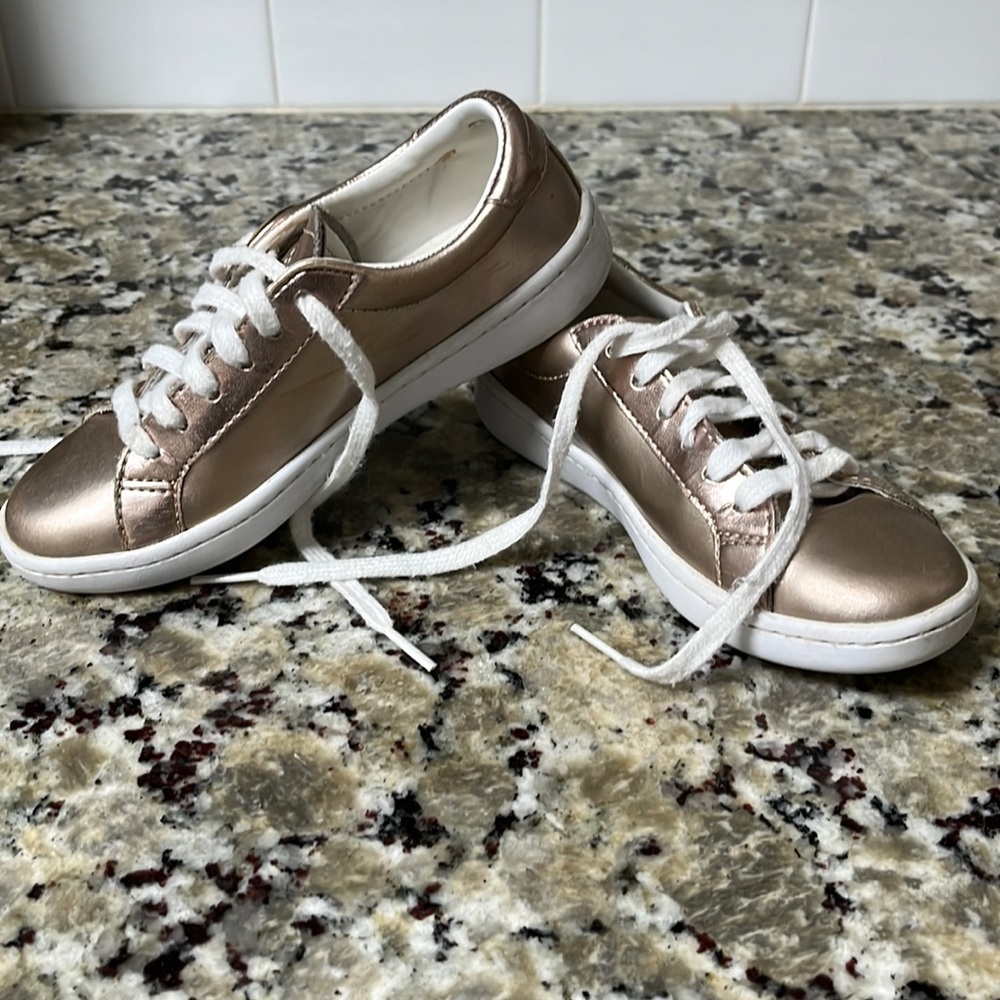 Girls leather Keds